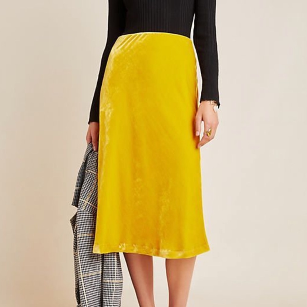 Maeve by Anthropologie marigold velvet skirt Size M